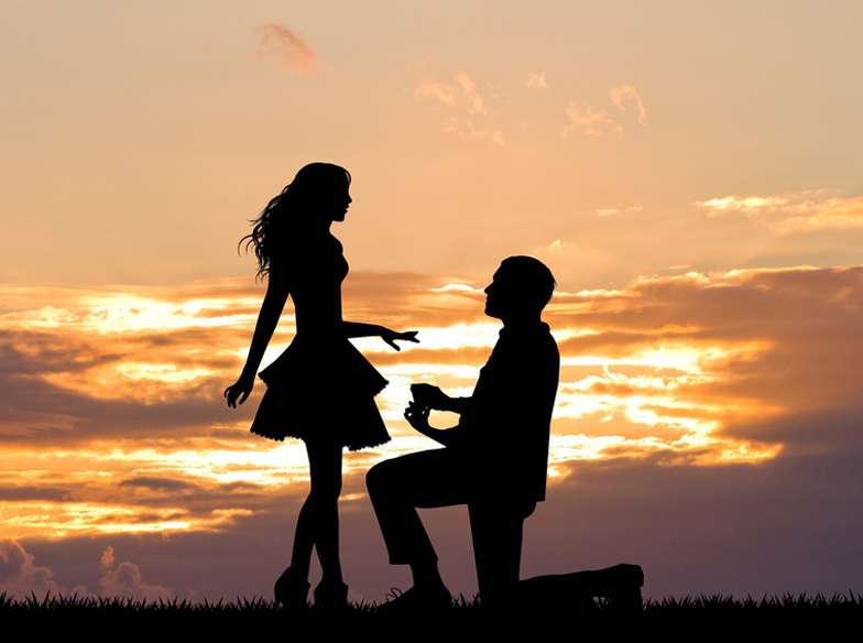 man propose to woman
