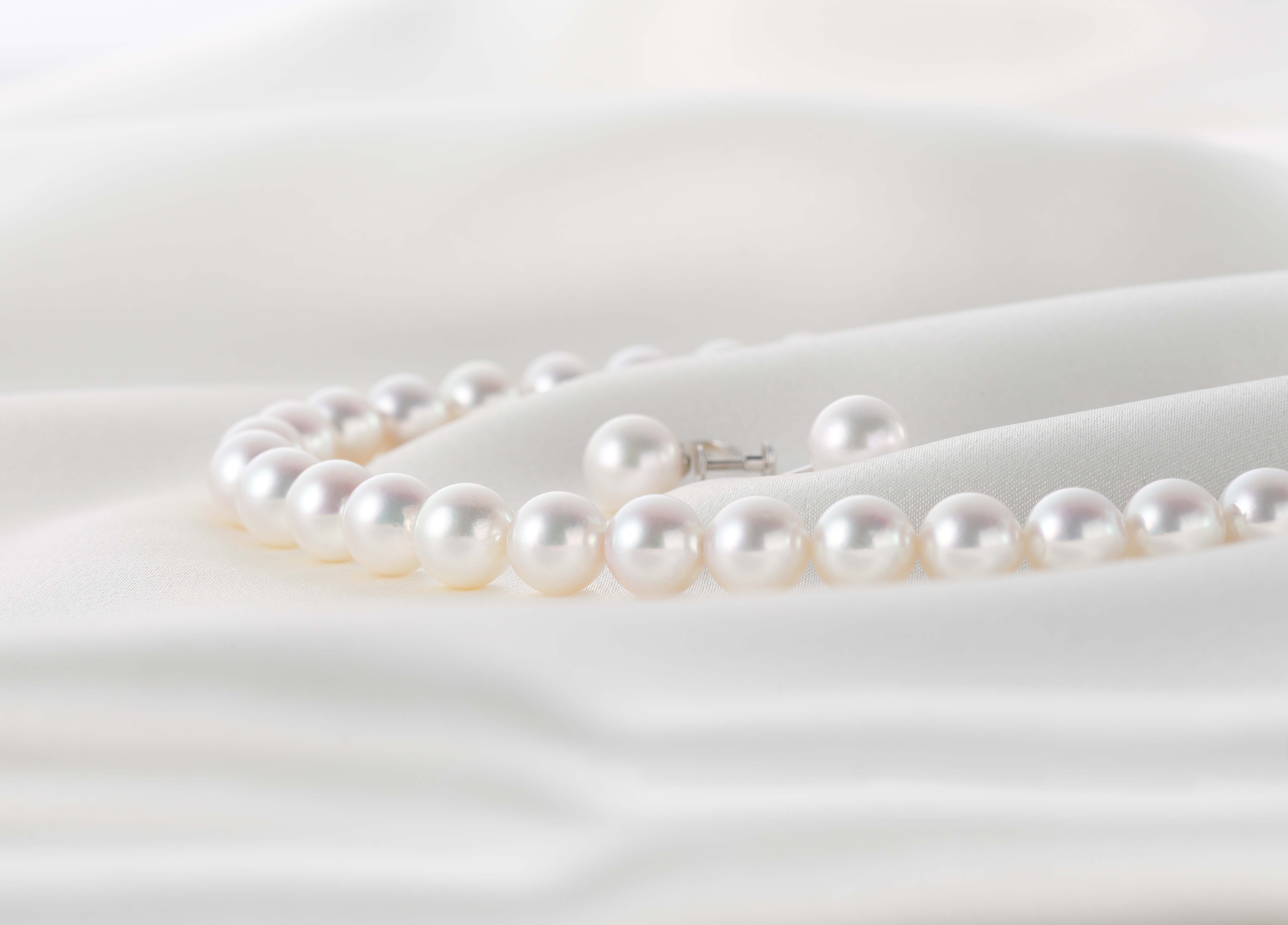静岡真珠祭開催！真珠のロングネックレスで上品カジュアルに　静岡市宝石店