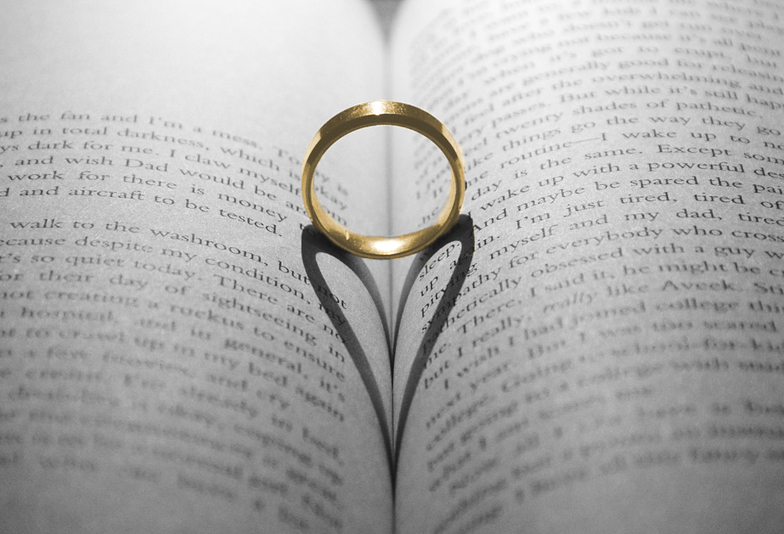 【静岡市】ゴールドお洒落デザインが人気！アンティークな婚約指輪・結婚指輪♡
