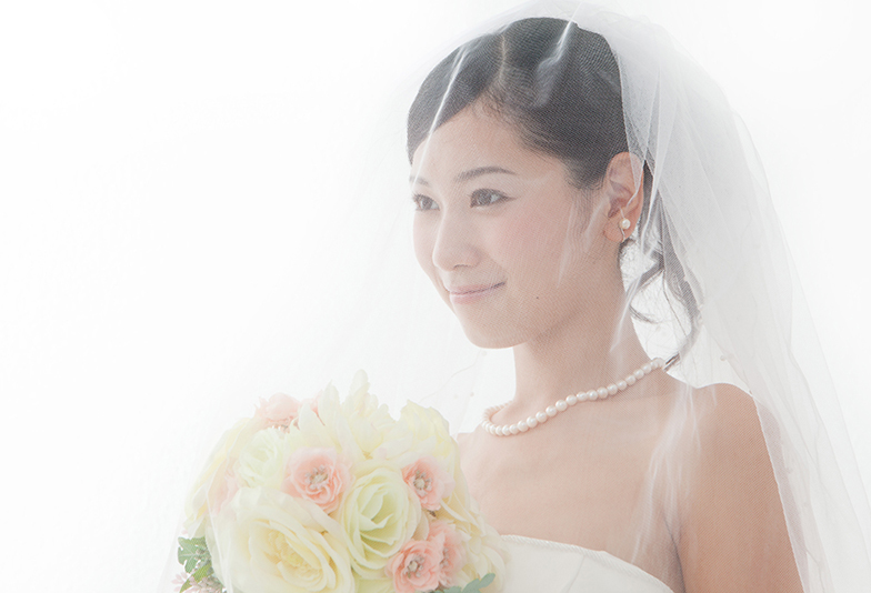 【浜松市】結婚式で花嫁が身に着けるジュエリーとは？純白のウエディングドレスにふさわしいパールネックレス