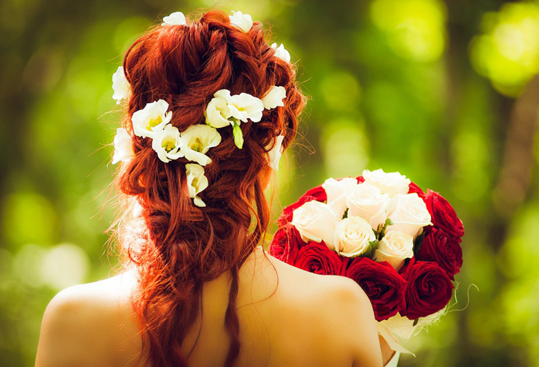 【豊橋市】お花ﾓﾁｰﾌの可愛い婚約指輪やエンゲージリングをお探しの方必見