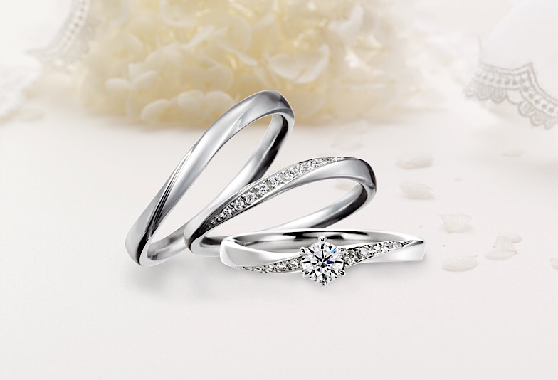 なんば・心斎橋で人気のの婚約指輪と結婚指輪のセットリング