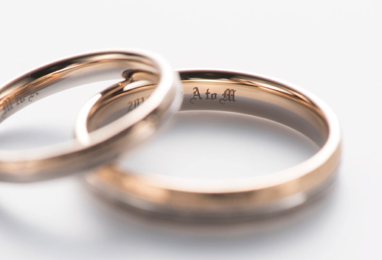 石川県　結婚指輪に刻印を入れたイメージ写真