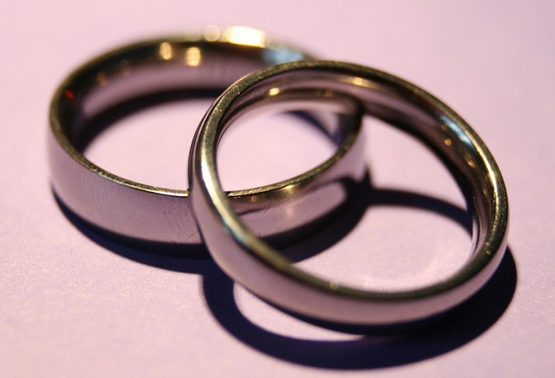 【新潟市】今時結婚指輪 リングの内側にもダイヤモンドを留められるの？