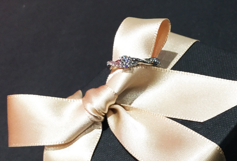 福井市で人気の婚約指輪が見られるお店