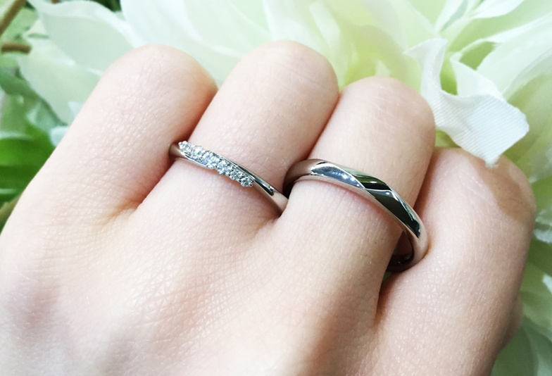 富山市プラチナラザールダイヤモンドの結婚指輪