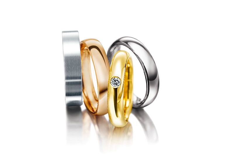 【神奈川県】結婚指輪はおしゃれなコンビカラーで！シンプル過ぎないデザインが人気