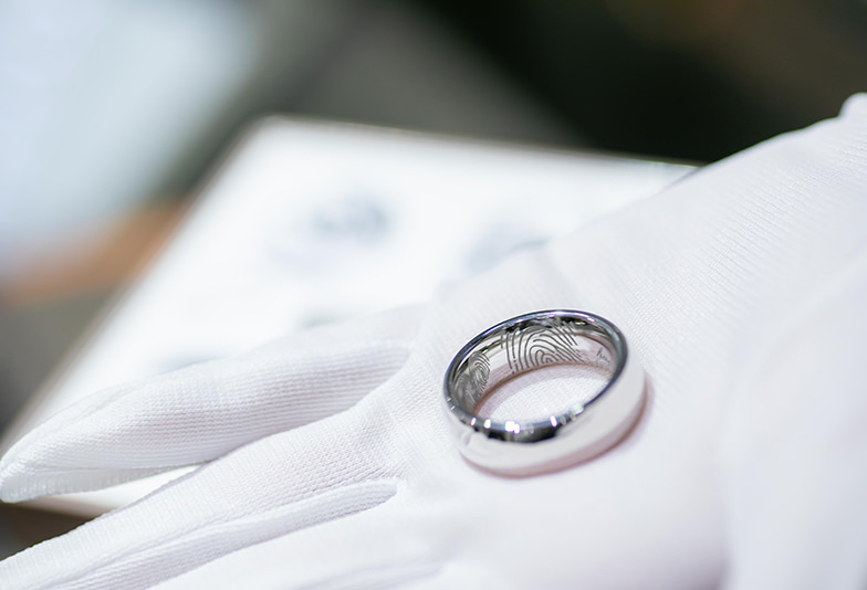 【宮城県】結婚指輪にはオリジナルの刻印がおすすめ！MEISTERの「ハンドライティング」とは