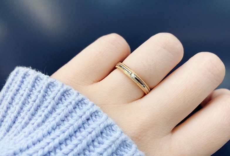 福井市にあるミル打ちデザインが人気な結婚指輪