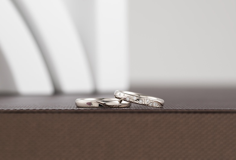 【石川県野々市市】シンプルな結婚指輪の選び方。最先端のレーザー刻印をふたりの結婚指輪に