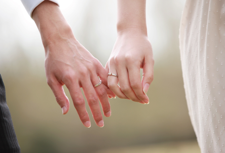 【静岡市】記念日にダイヤモンドやデザインを追加できる結婚指輪。魅力的な「育てていけるリング」