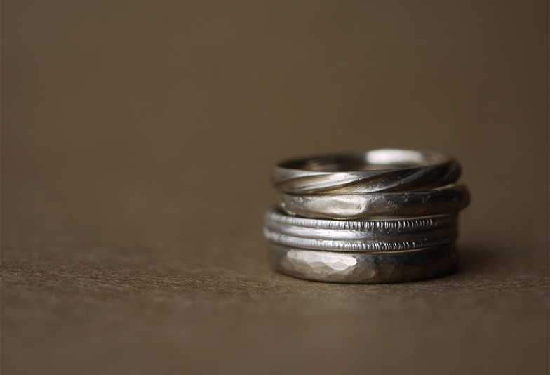 富山市　ハンドメイドのマット加工が施された結婚指輪