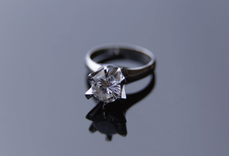 神戸三ノ宮　受け継いだダイヤモンドを婚約指輪にリフォーム