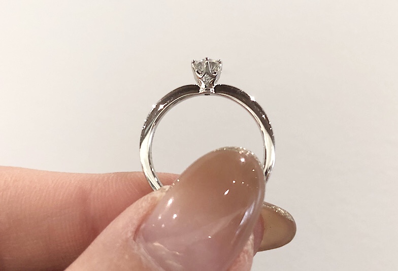 富山で人気のロイヤルアッシャーの婚約指輪