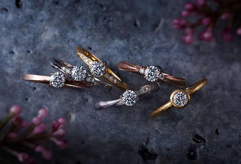 【京都市】婚約指輪『エンゲージリング』ゴールド素材でオシャレに普段使いしたい！そんな女性にオススメなブランドは？