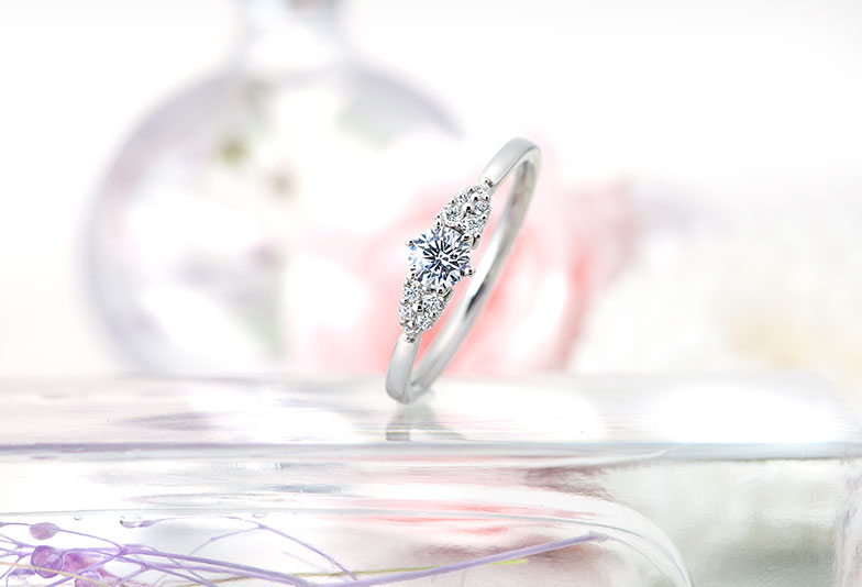 大阪・天王寺　エメルワール　婚約指輪　レモングラス