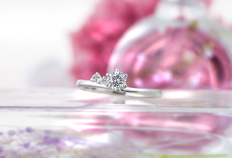 大阪・天王寺　エメルワール　婚約指輪　ジャスミン