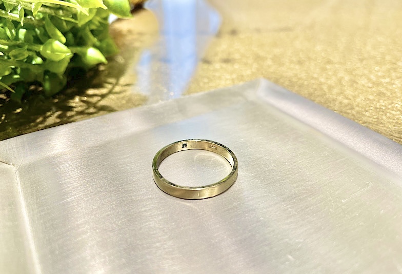 福井市誕生石の入った婚約指輪サンプル