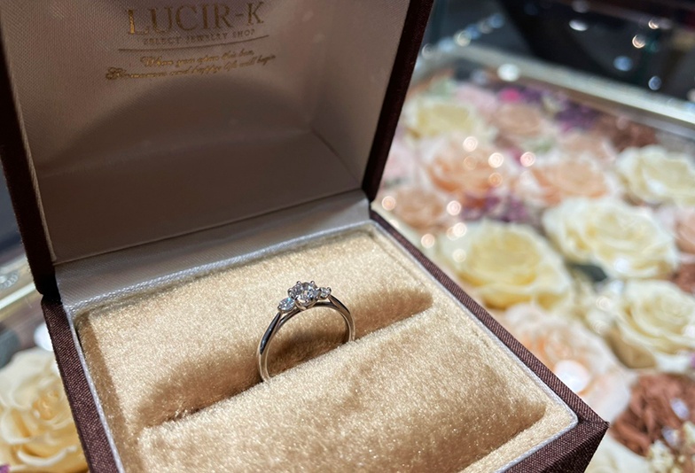 【静岡市】太い指がコンプレックスな女性に朗報な婚約指輪のデザインまとめ