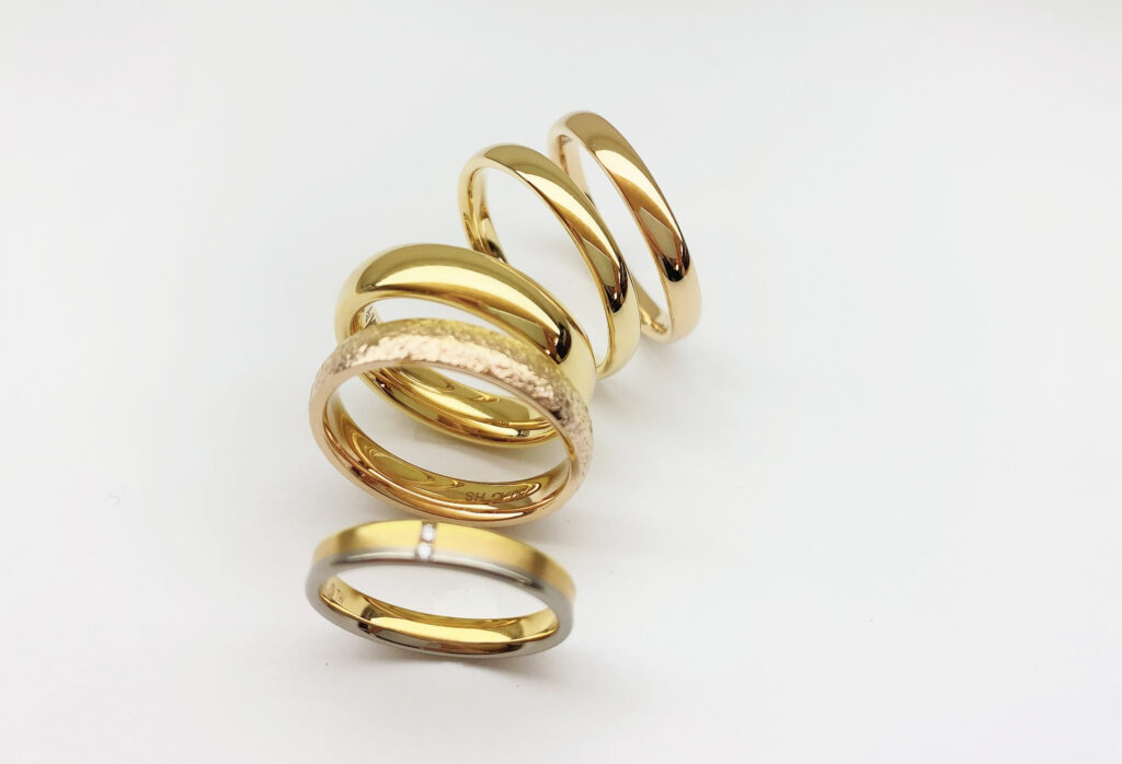 【静岡市】ゴールドで太めの結婚指輪はダサい？その理由と対処法とは