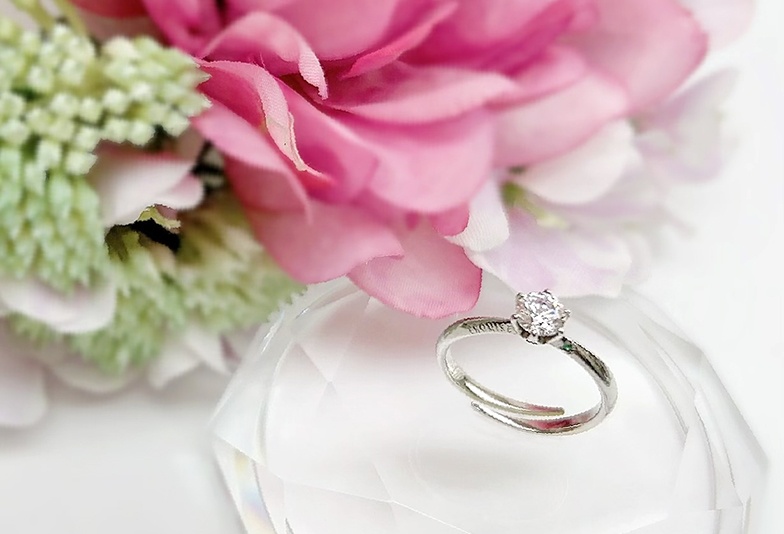 【静岡市】プロポーズは専用リングで！婚約指輪がないのは当たり前？