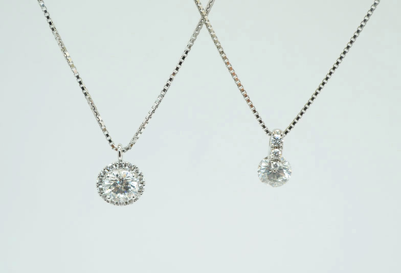 婚約記念品にぴったりなダイヤモンドネックレス