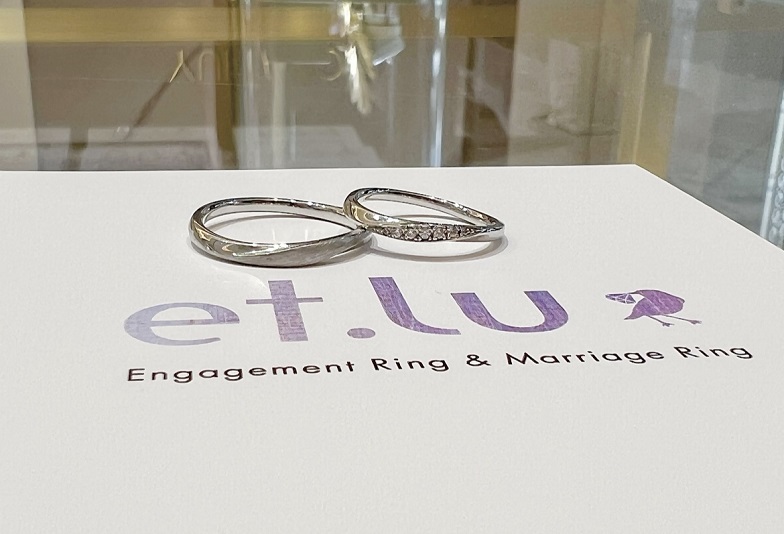 【京都市セレクトショップ】シンプルで王道なデザインをお探しの方におすすめ！高品質な結婚指輪ブランド「エトル」