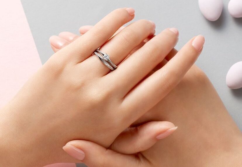 カフェリング婚約指輪と結婚指輪の重ね着け
