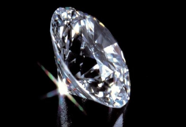 【大阪・岸和田】一生に一度のプロポーズだからこそ！最高品質のダイヤモンドを贈りませんか？