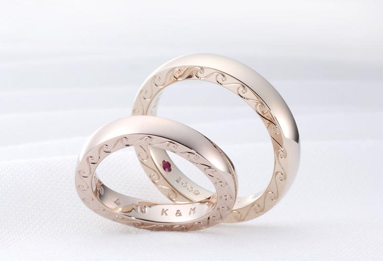 側面デザインの結婚指輪