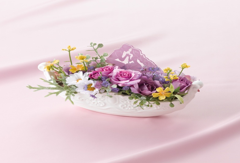 花　華やか　デザイン　紫