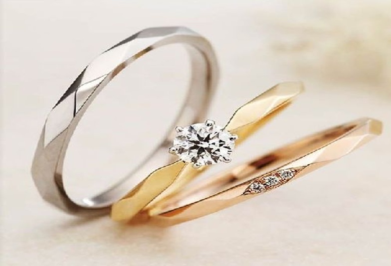 婚約　結婚　ブライダル