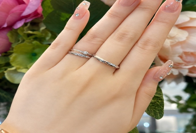 南大阪・和泉市で人気の10万円台で揃う婚約指輪&結婚指輪のセットリング2
