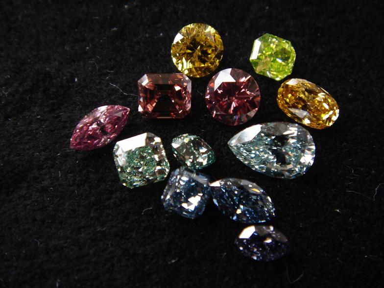 【静岡】カラーダイヤモンドは何種類あるの？