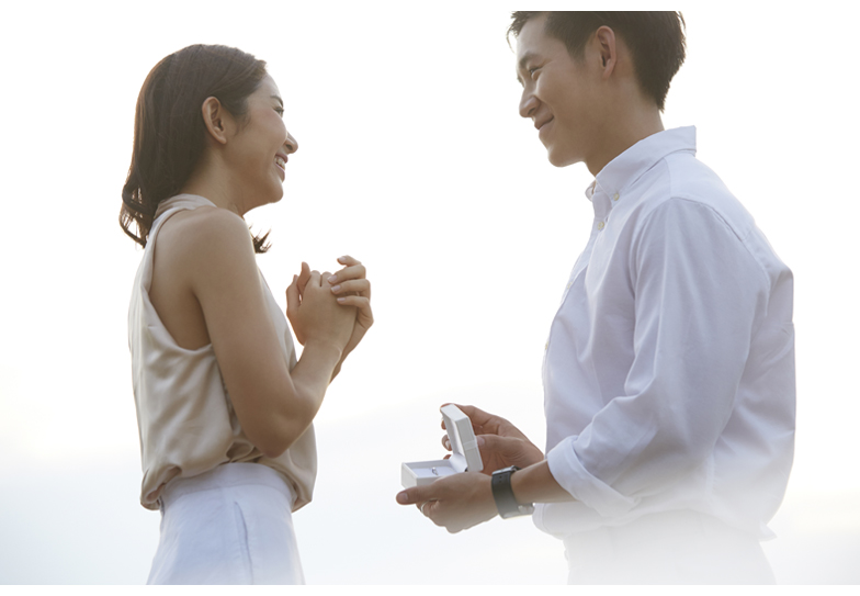 【静岡市】絶対成功させたいプロポーズ！婚約指輪を渡すベストタイミングっていつなの？