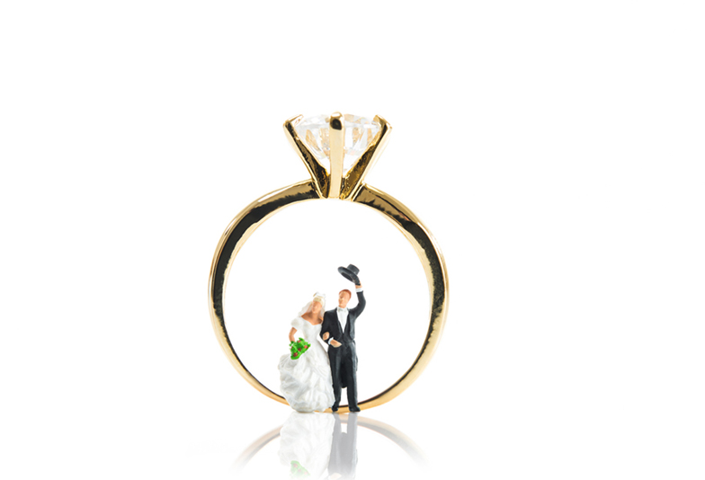 【浜松】婚約指輪はもったいない？迷っているあなたに！プロポーズの必須アイテム『婚約指輪・ダイヤモンド』の失敗しない選び方