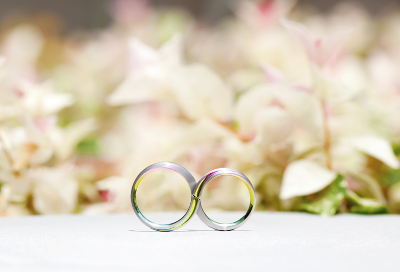 【豊橋市】色の付いた結婚指輪☆華やかなジルコニニウムカラーが魅力SORAの結婚指輪