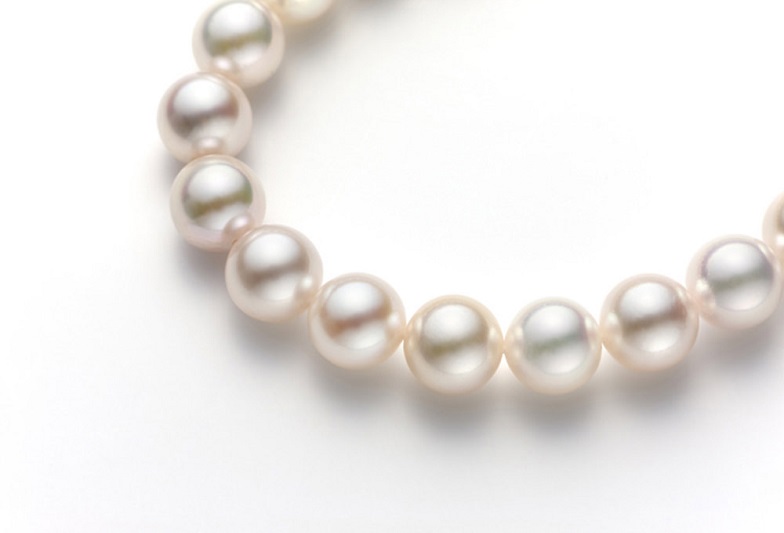 【金沢市】真珠を見るときに注意すべきポイント②～色とは～