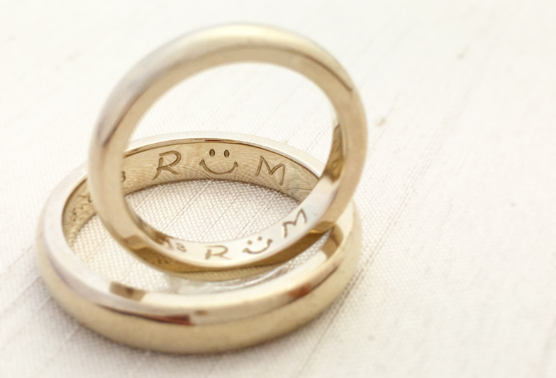 【浜松市】オーダーメイドならシンプルな結婚指輪にお二人らしさをプラス！