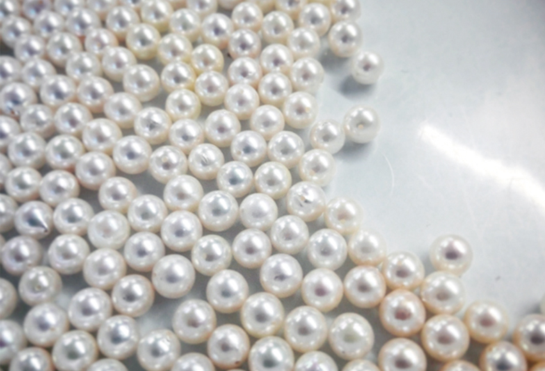 【福岡県久留米市】「松本真珠」無調色真珠の魅力・美しい真珠ネックレス