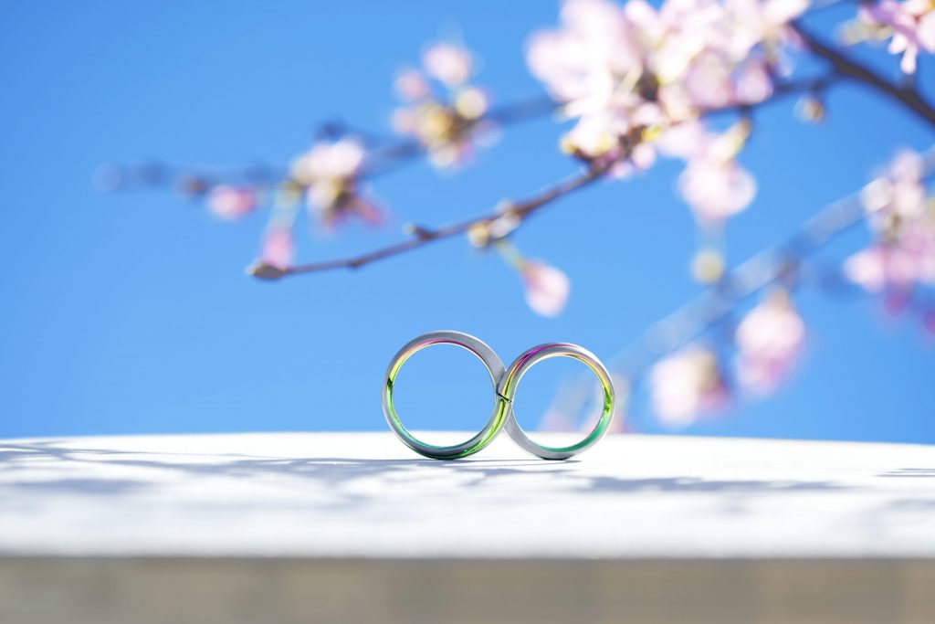 【豊橋】色の付いた結婚指輪　SORAの世界