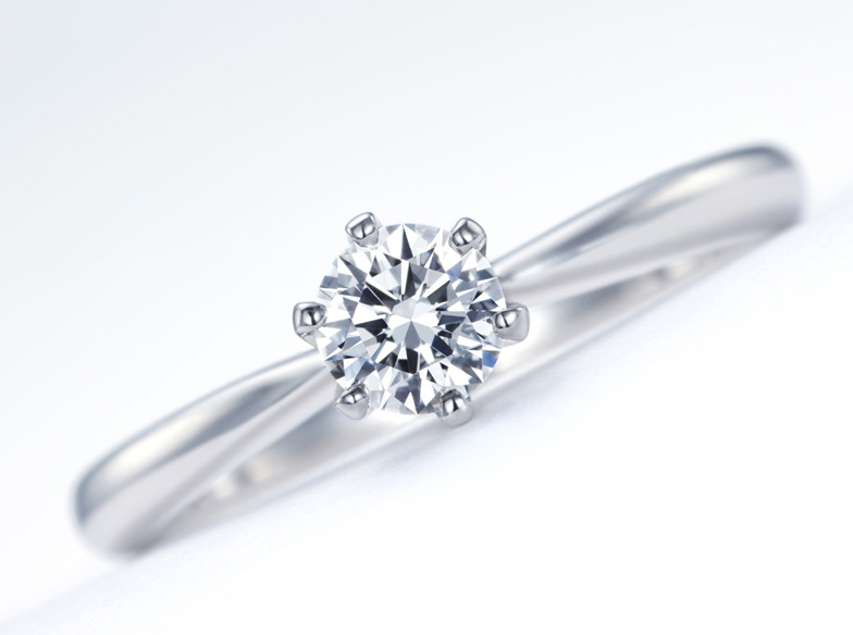【静岡市】結婚後の婚約指輪は何時つける？日常使いもしやすい婚約指輪のデザイン