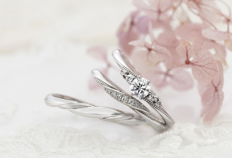 【静岡市】婚約指輪と結婚指輪を重ね着け！タイプ別で見るセットリングの選び方