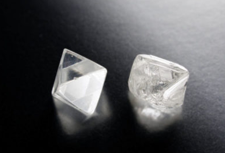 ダイヤモンド原石比較