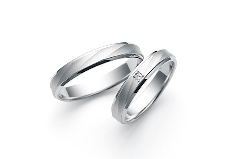 サムシングブルー 結婚指輪