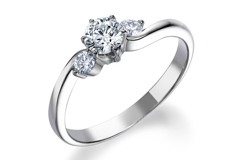 おしゃれな婚約指輪　ロイヤル・アッシャーの三石ウェーブデザインの画像