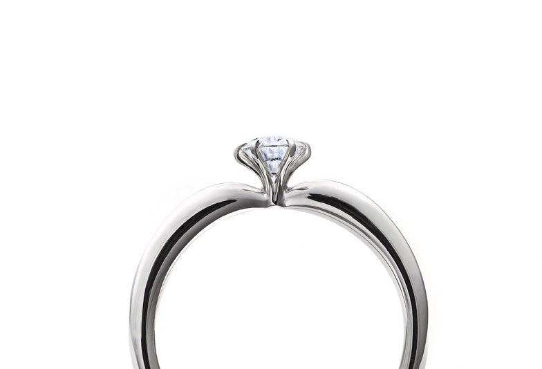 【宇都宮市】注目！プロポーズは誰もが憧れるカッターズブランド『ラザールダイヤモンド』の婚約指輪で！