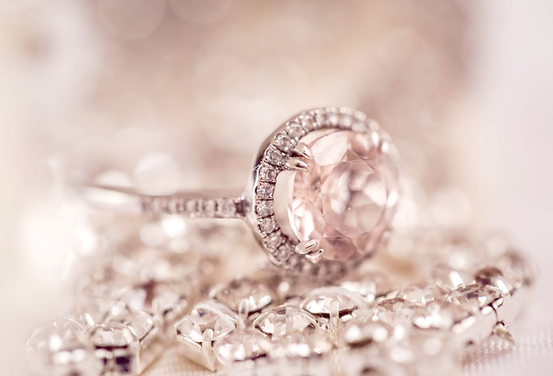 【神奈川県横浜市】ダイヤリングから婚約指輪とネックレスへ！ジュエリーリフォームが話題のワケ