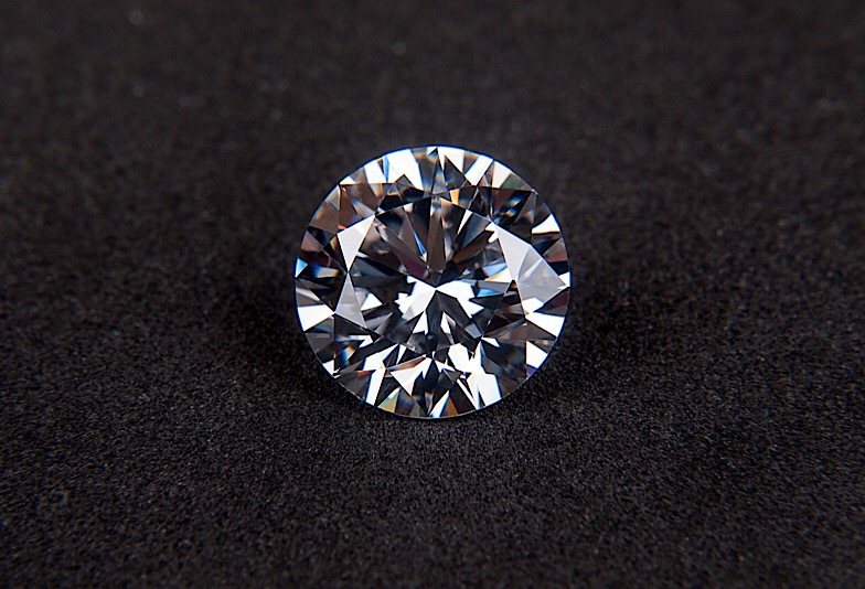 【上越市】婚約指輪の代わりにダイヤモンドでプロポーズ｜プレゼントしたダイヤモンドを二人で選ぶデザインにセッティング