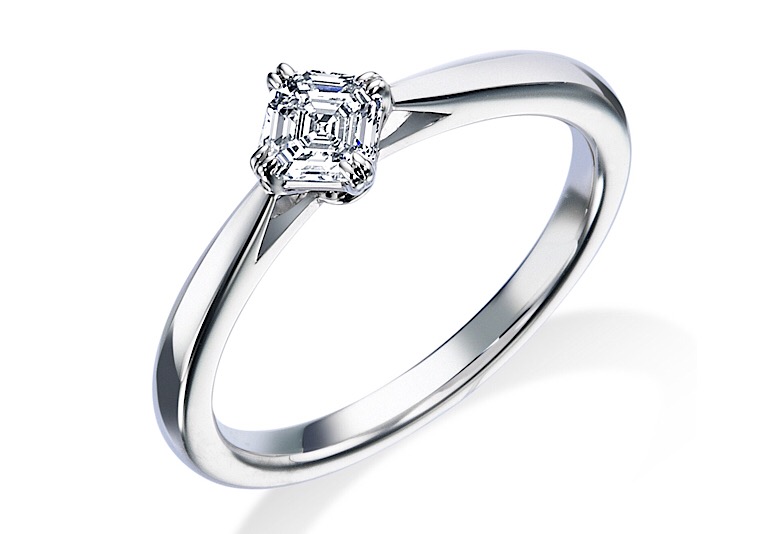 【飯田市】婚約指輪をダイヤモンドで選ぶなら「ロイヤル・アッシャー」